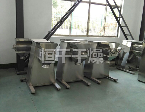 YK系列摇摆式颗粒机